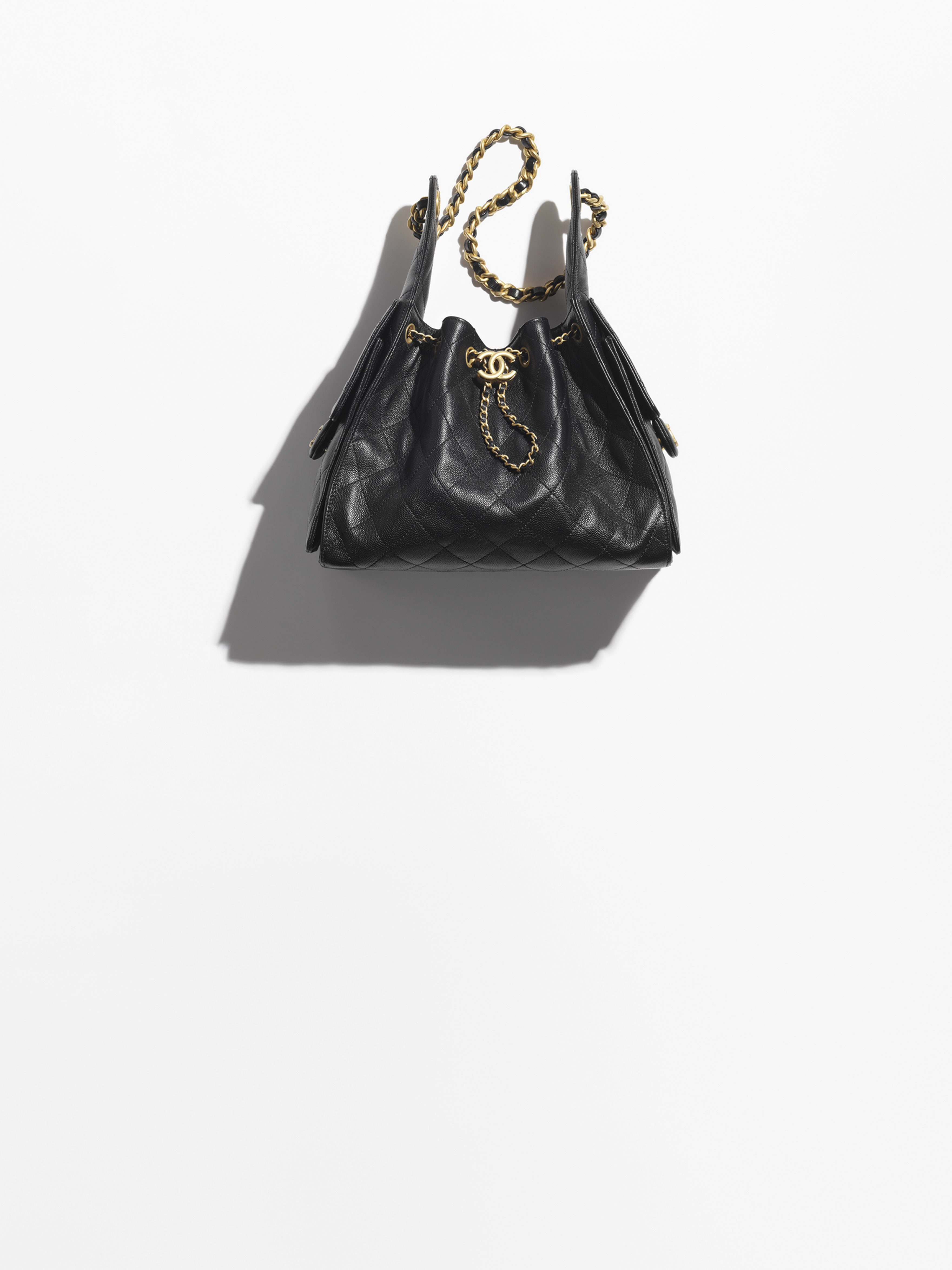 Borsa CHANEL 25 piccola - Nero - Pelle martellata & metallo effetto dorato - vista artistica 1 grande